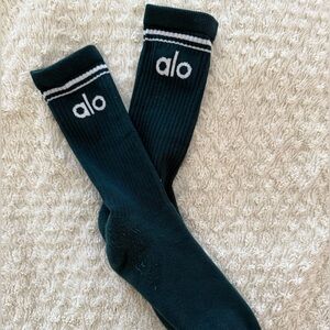 ALO Yoga Dark Green Athletic Socks